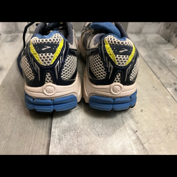 Brooks womens running shoe size 8.5 - Picture 5 of 7